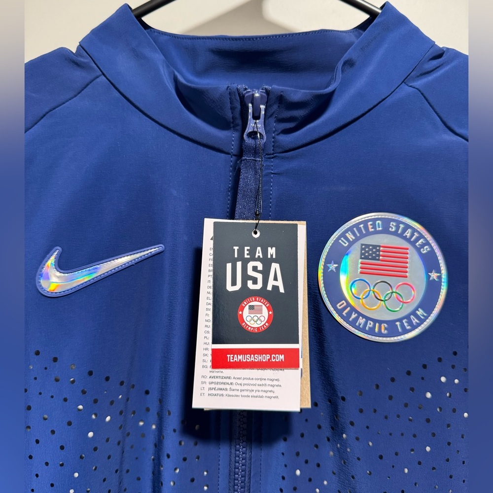 Team USA Nike Medal Ceremony Full-zip Women’s Jacket - Picture 7 of 12